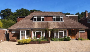 Отель Abacus Bed and Breakfast, Blackwater, Hampshire  Кэмберли